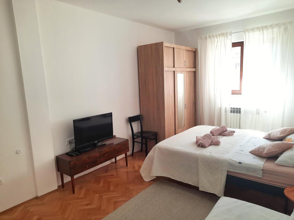 Apartment Nino In Пула Экстерьер фото